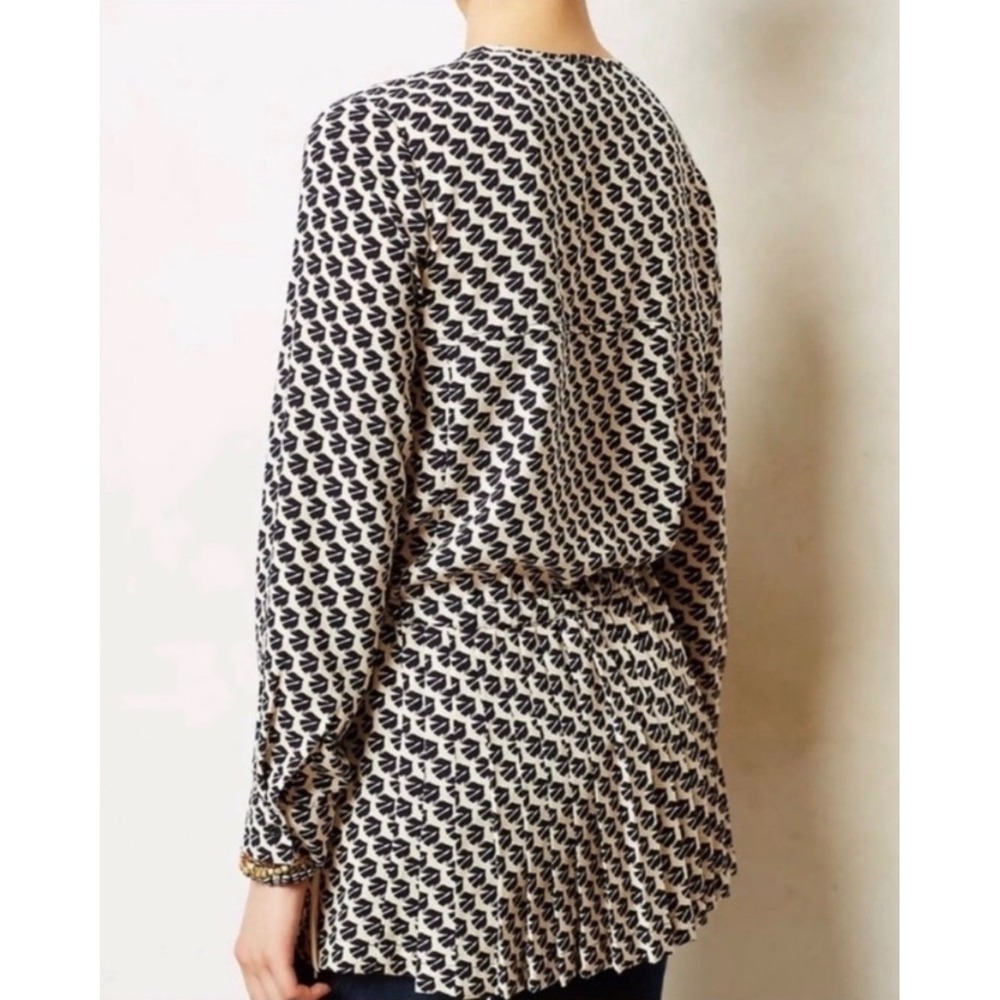 Maeve Anthropologie Black Cream Geometric Print Tunic Top Medium Drawstring Boho - Picture 9 of 9